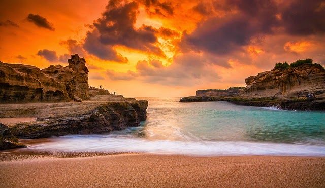 sunset pantai klayar pacitan-pakettourpacitan.com