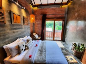 Oma Watu Inn Watukarung Pacitan